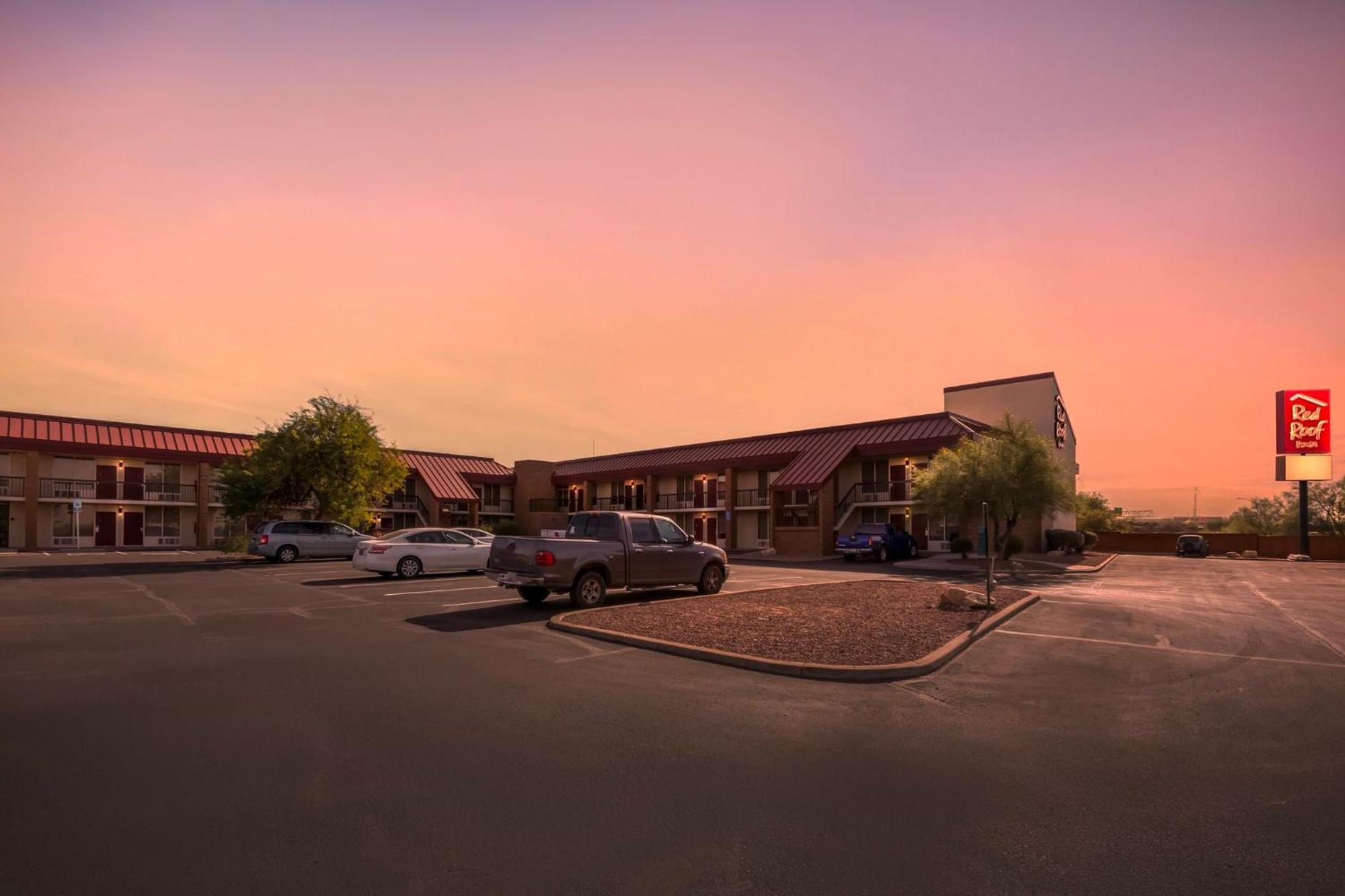 Red Roof Inn Tucson South - Airport Exterior photo