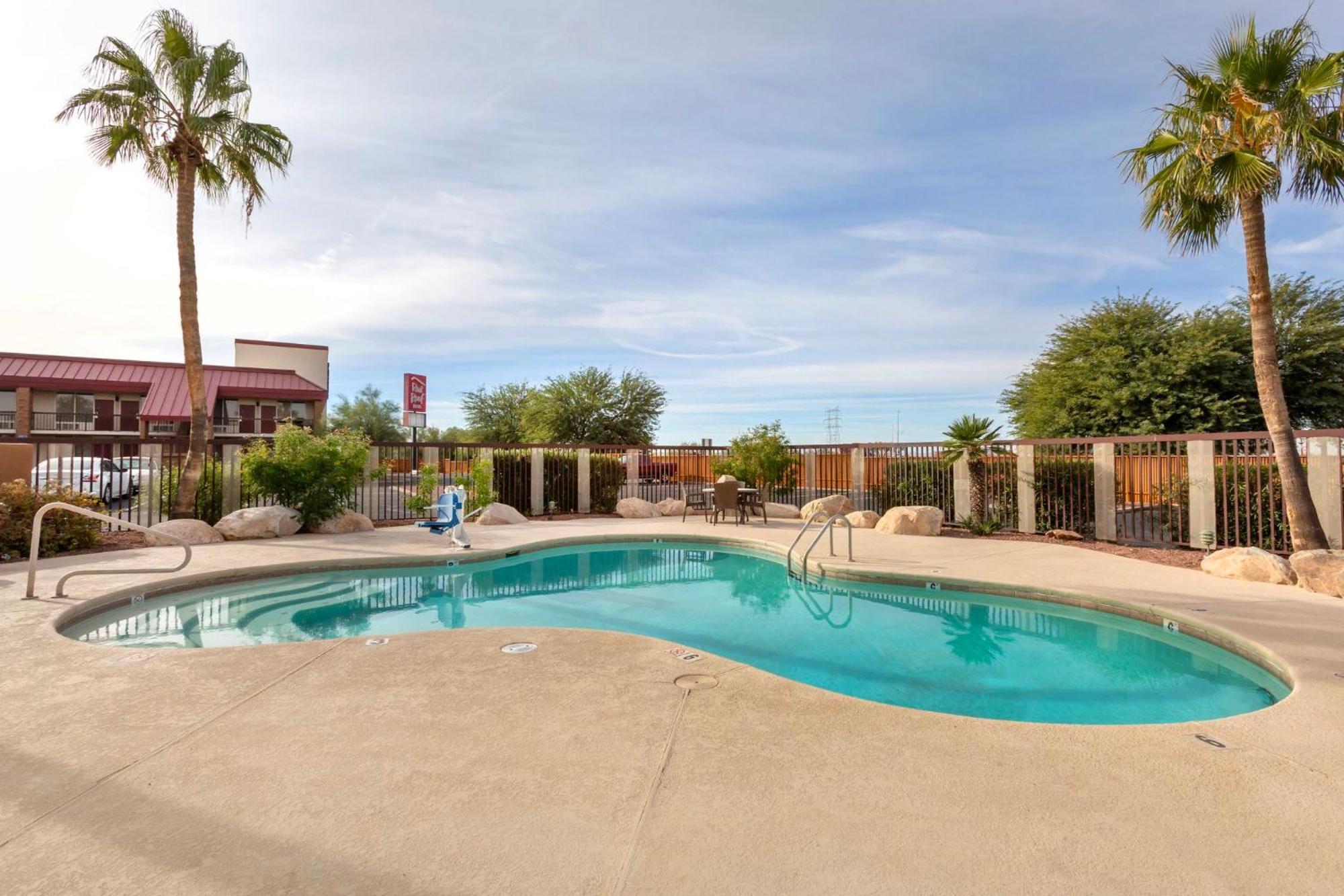 Red Roof Inn Tucson South - Airport Exterior photo